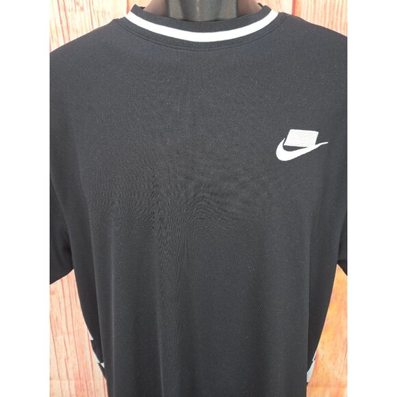Nike Men's NSW Black Checkered Oversized T-Shirt Small - Picture 3 of 9